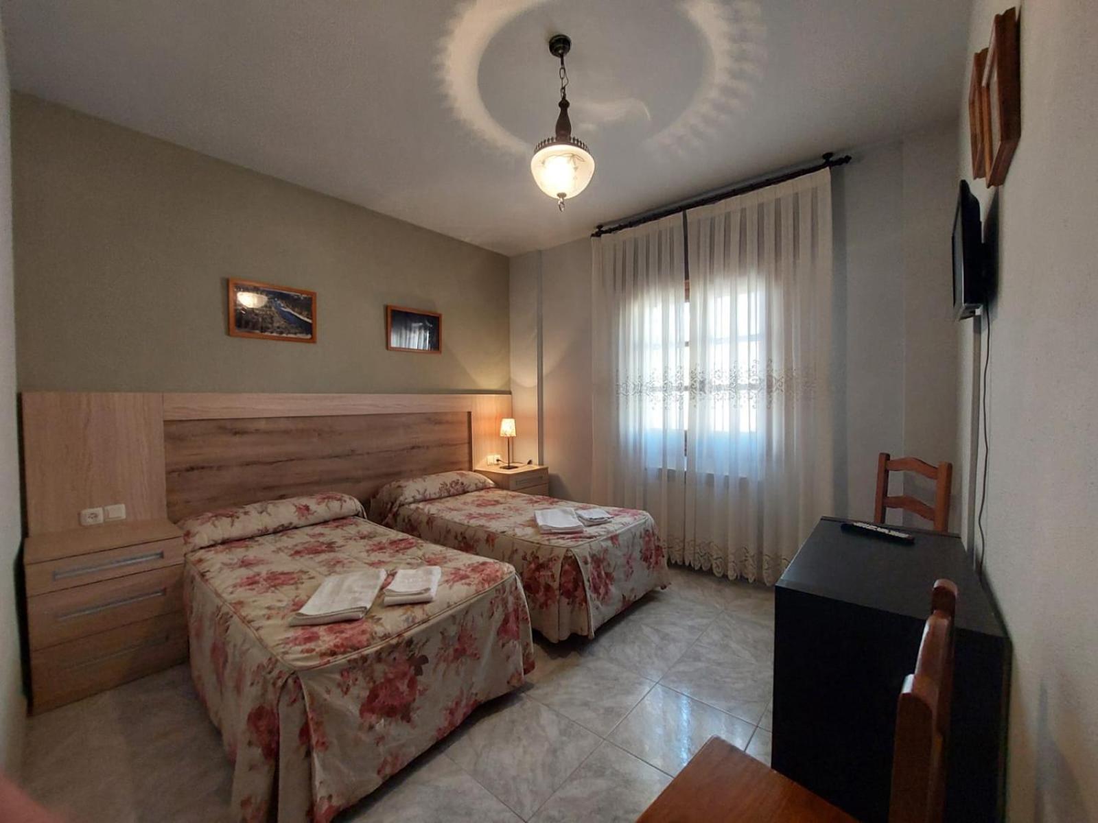 Hostal Restaurante Villa De Sepúlveda Kültér fotó