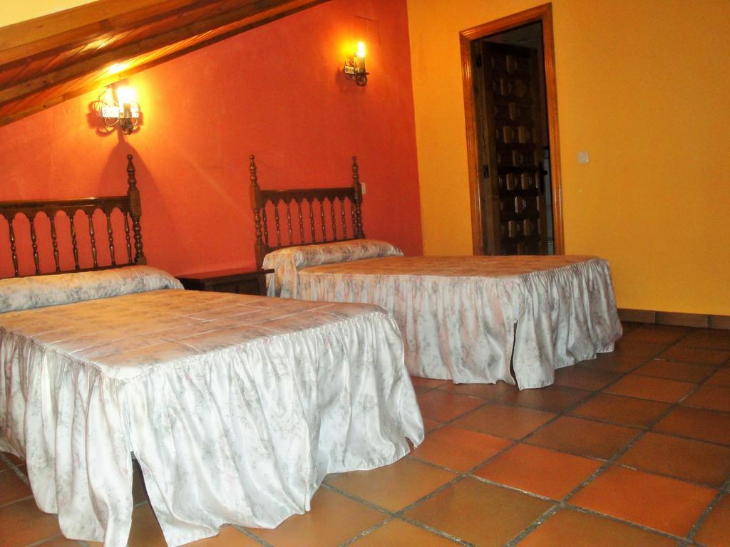 Hostal Restaurante Villa De Sepúlveda Szoba fotó